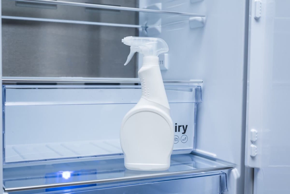 How to clean your refrigerator