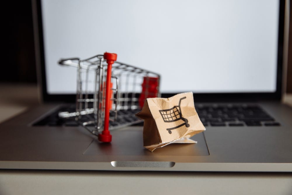 red flags to identify online shopping scams