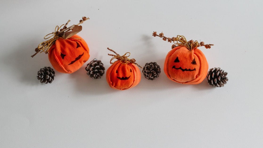 minimalist Halloween Decoration ideas