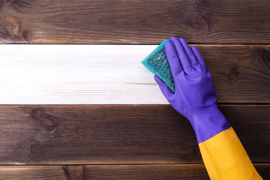hard rubber gloves washes natural color of wood